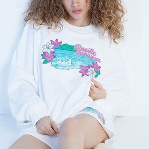 Pacsun pacific sun wear luau crewneck